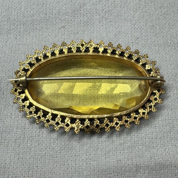 Antique C Clasp Czech? Gold Filled Brooch With Large Yellow Color Faceted Glass - Picture 3 of 7